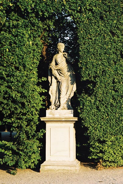 vienna184schonbrunnF1040020