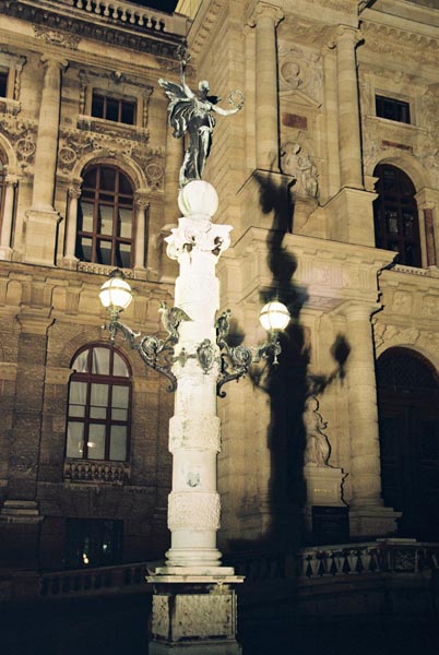 vienna198nightF1040033